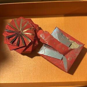 Viori Red Heirloom Tea shampoo and conditioner set